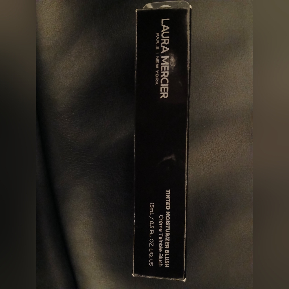 Laura Mercier Tinted moisturizer blush